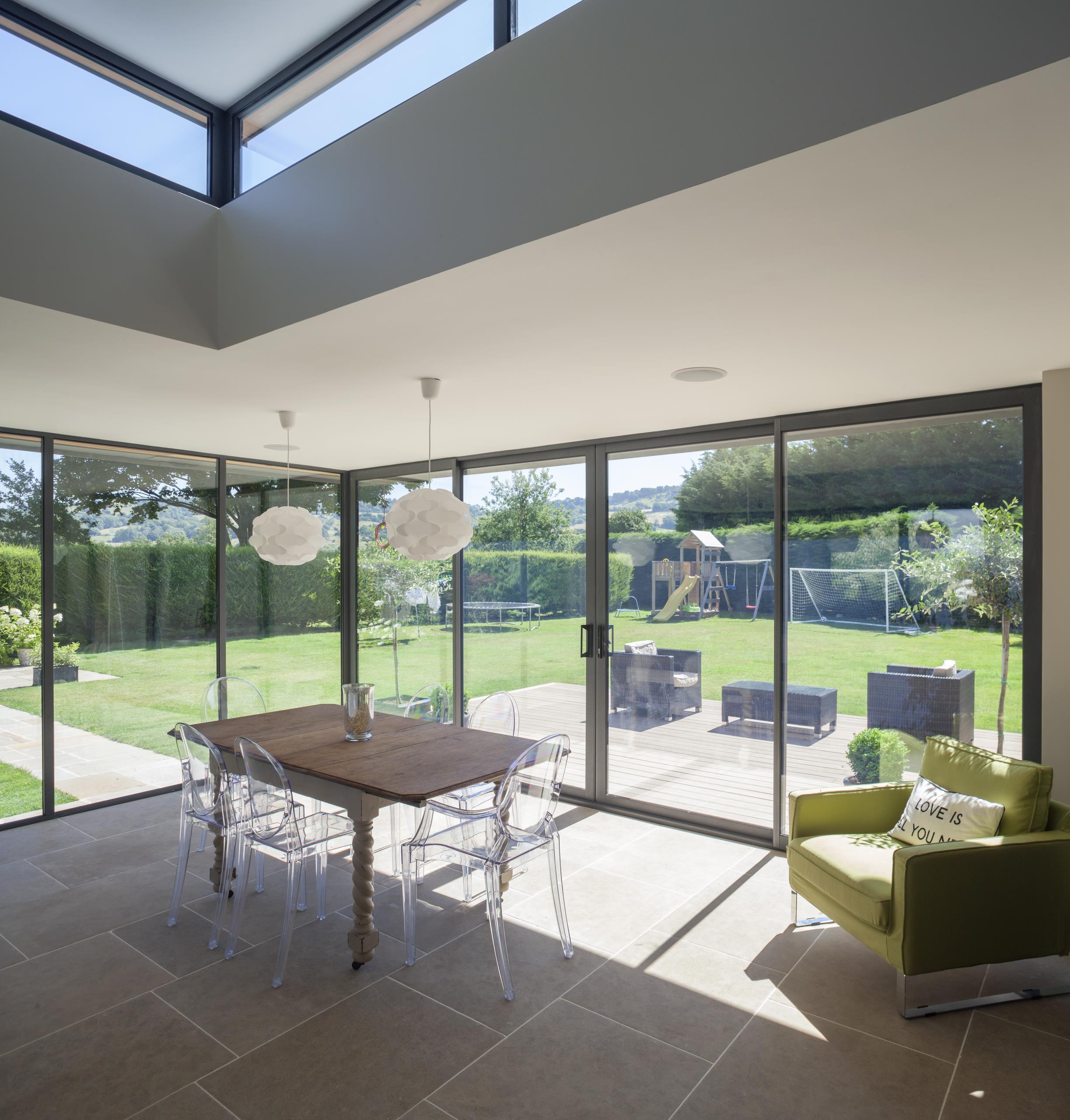 Are Your Windows Losing Heat? 7 Signs It’s Time to Upgrade